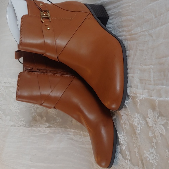 Liz Claiborne Memory Foam Ankle Boots Camel Tan Size 9 NWT - Picture 4 of 12
